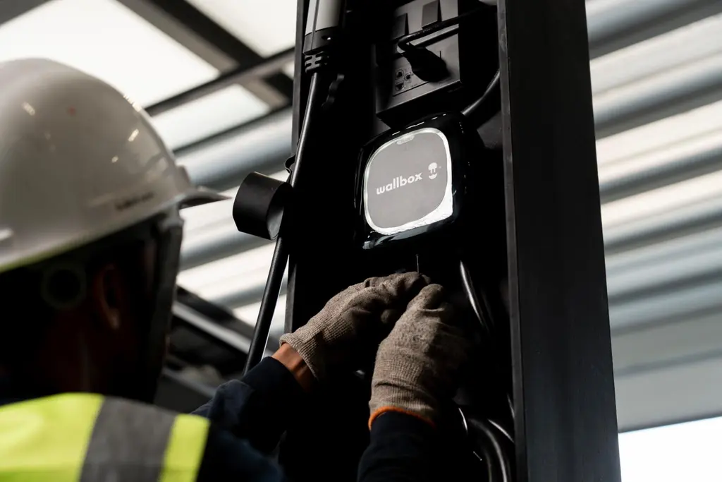 รีวิวบริการติดตั้ง ev charger แบบ one-stop service ณัฐภูมิ วิศวกรรม